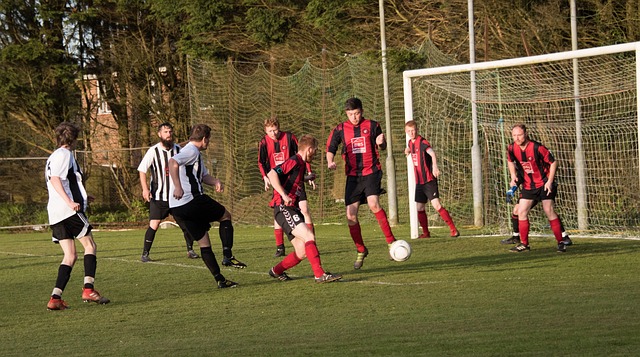 欧冠-大马丁神扑 尤文图斯0-0战平阿斯顿维拉.